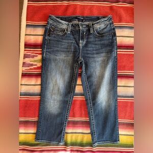 VIGOSS 5 pocket capri jeans w bling pockets. Sz 12